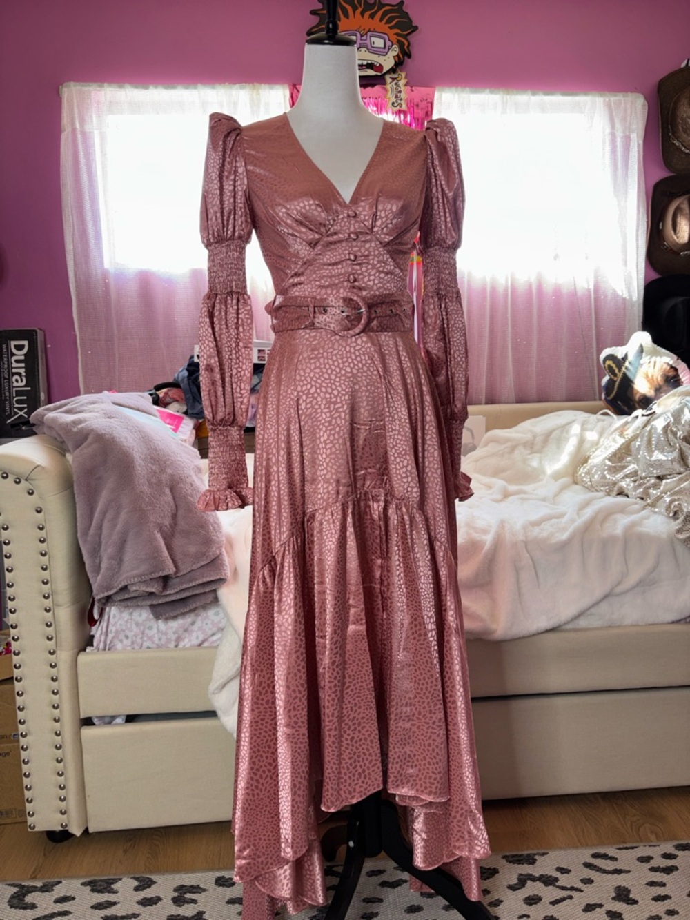 Rosevelvet Pink Satin Long Sleeve Animal Print Belted Gown - Picture 2 of 6